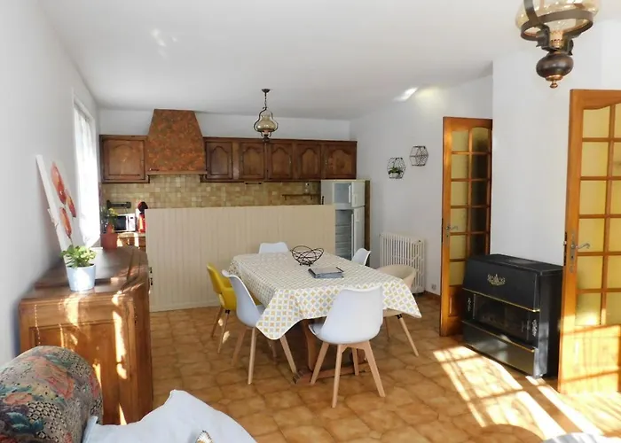 Gite Le Gravier En Haut De Villa Proche De La Dolce Via